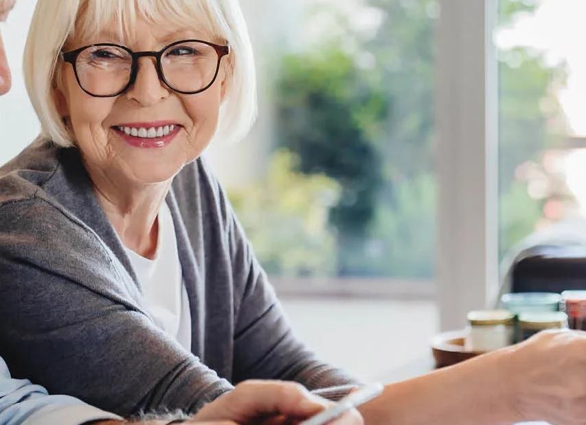 О чем следует знать пенсионерам, которые в 2025 году будут получать пенсию на банковскую карту: 5 главных правил