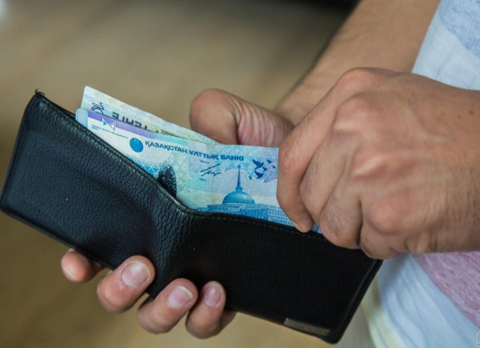 Имеют ли право удерживать долги с пенсии?</p>
<p>Ведь пенсия - это не заработок