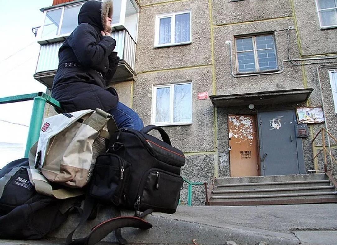 Мужчина сдал квартиру, а квартиранты её продали и присвоили деньги - теперь так может быть с каждым!