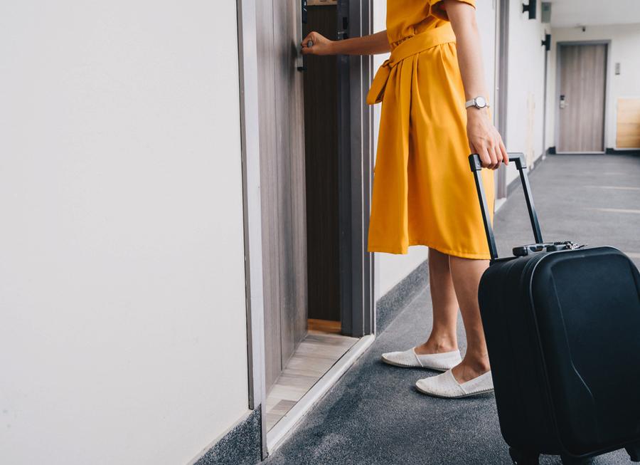 Как исключить наследников и передать квартиру определённому человеку без оформления завещания и дарственной