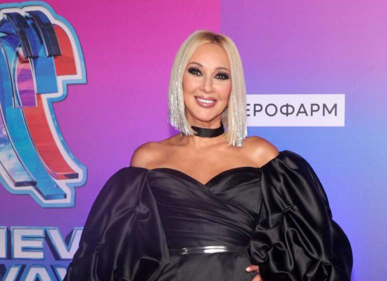 «Хочу кричать и биться головой об стену» - заявила Лера Кудрявцева.</p>
<p>Муж спился