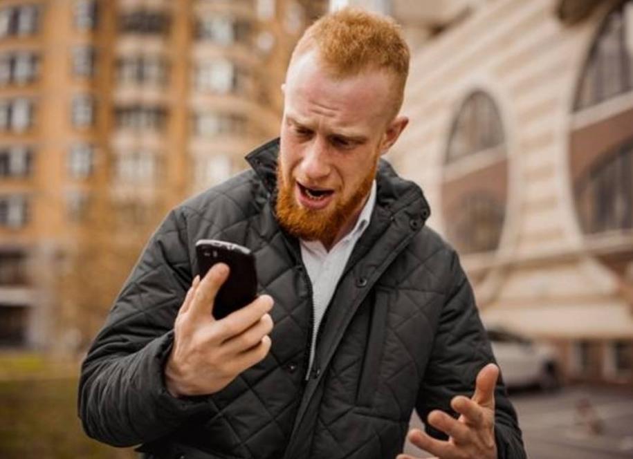 Мужчину достал смс-спам от банка и он потребовал моральный вред 200 тыс рублей.</p>
<p>Сколько присудил суд?